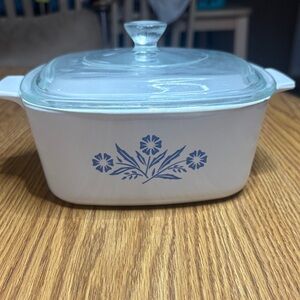 White vintage corningwear Casserole Dish 1 1/2 quart with Blue Floral Design